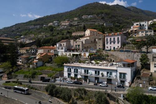 Guesthouse with Suites on the Amalfi Coast - Residence Villa Ruocco near Amalfi - 300sqm Open Terrace near Ravello - Breathtaking View 5