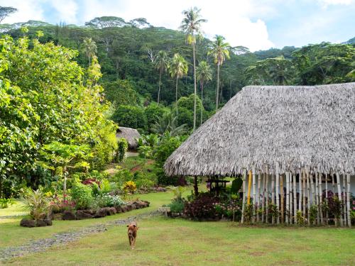 Fare Hau Lodge in 타하