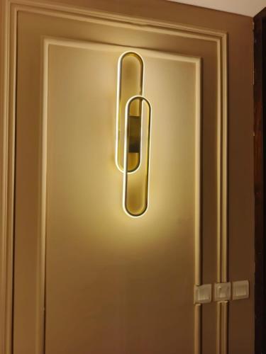 Luxury and Spacious Apartment - image 2