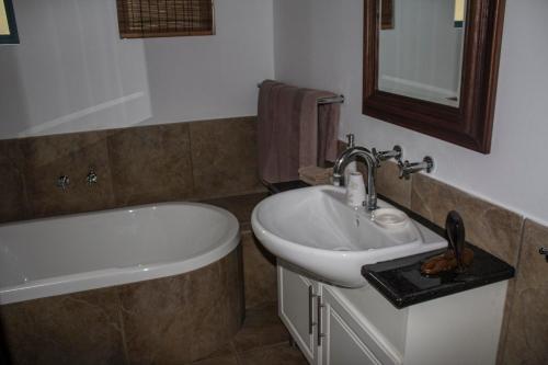 Avalone Guest House