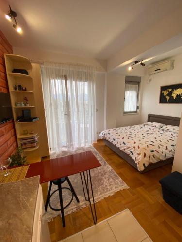 Studio 369