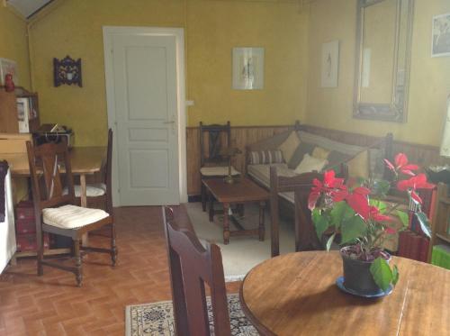 Lõõgastumisvõimalused, Maison Lacoste in Campan
