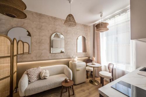 L'Orée Champenoise - 3 suites Luxe 8 à 10 personnes (L'Oree Champenoise - 3 suites Luxe 8 a 10 personnes) in Murigny Sud