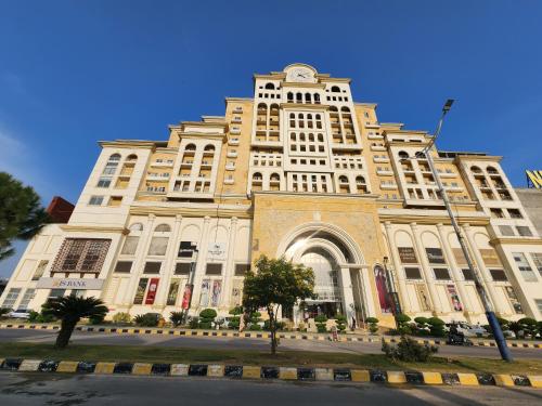 New City Arcade - image 10