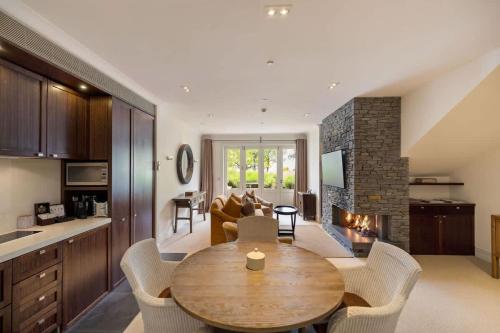 Glen Nevis 2- Queenstown Lakeshore Apt - image 9