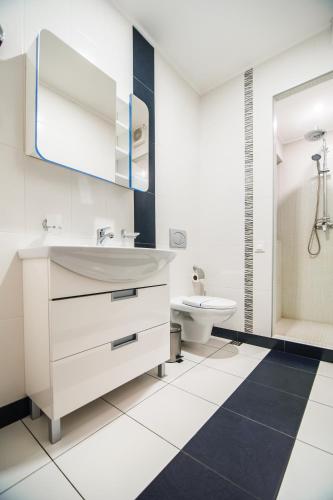 Premier Hotel Abri - image 10
