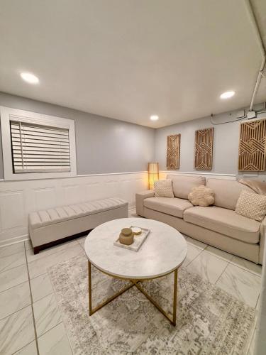 Cozy 2br Stay 15 Min to Downtown Chicago in Cicero