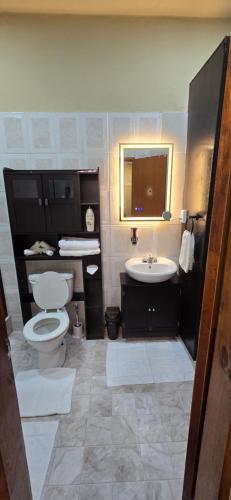 Cozy Hub -B in Guana Bay