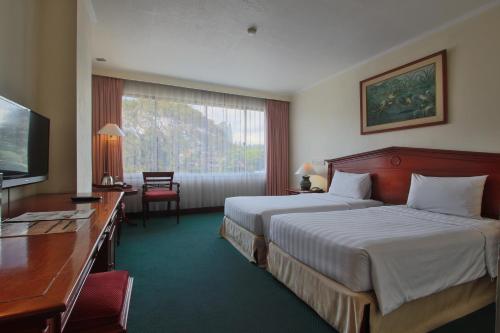 The Jayakarta Suites Bandung Room Type - Deluxe Room Twin Bed