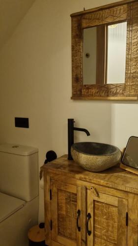Vannas istaba, Casa Rural Doña Aba (Casa Rural Dona Aba) in Espinosa de los Monteros
