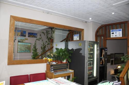 Pension Americano in Poligono de San Isidro