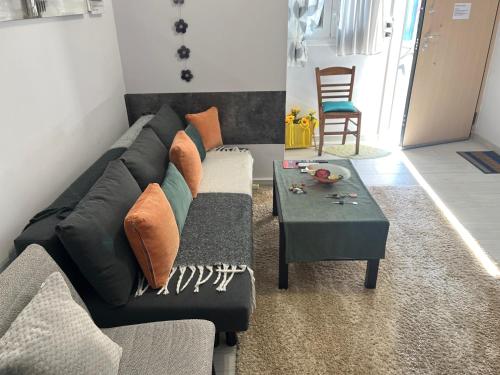 Chic & Cozy Apartment in Gazi, Athens 1