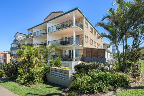 Whitecaps Resort Unit 4 44 Edmund Street KIngs B - image 2