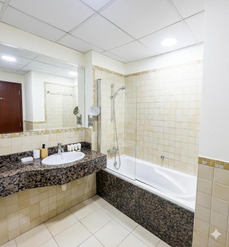 Allsopp & Allsopp - 2-Bedroom Apartment in Sadaf 7 JBR - image 4
