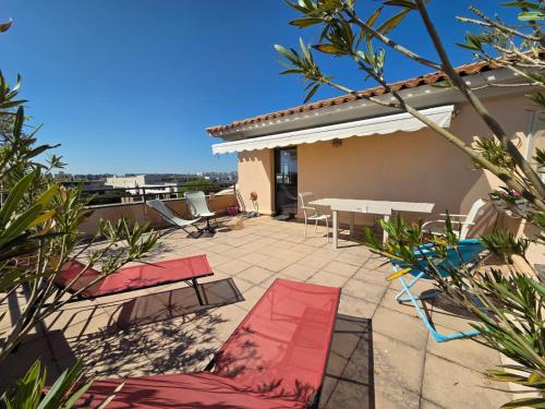 Spacieux et lumineux Penthouse Avignon intra-muros