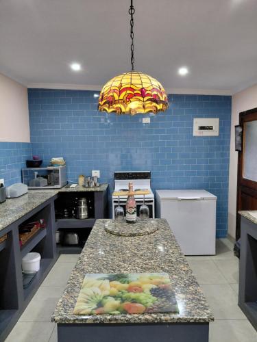 The Tree Of Idleness Guesthouse in Trafalgar