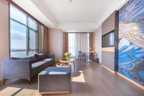 Atour Hotel Kunming Dianchi Xishan District Government in Kunming