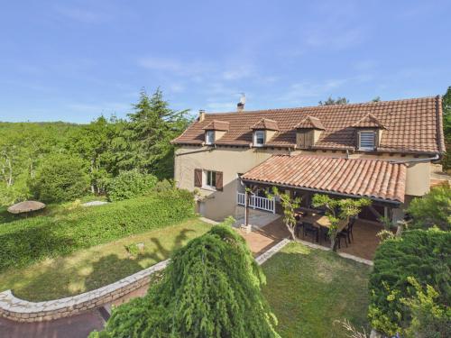 Grande maison familiale avec piscine pour 12 - Location saisonnière - Sarlat-la-Canéda