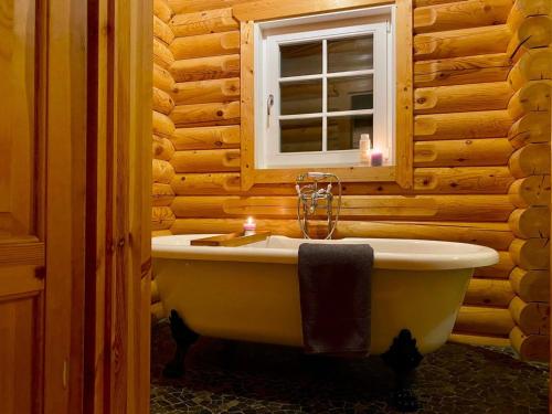 Outdoors Holten - Romantic Lodge met hottub & bad in Рійсен
