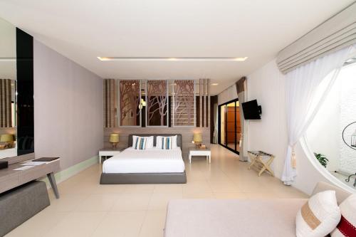 room detail thumbnail 0