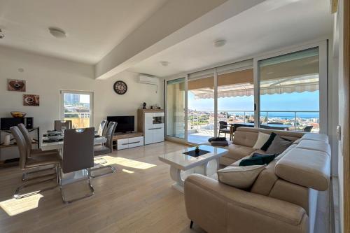 Ferienwohnung Penthouse Sunce