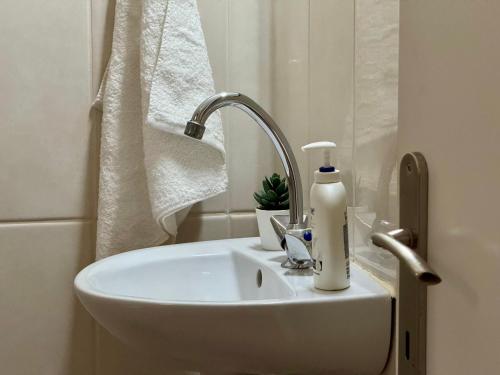 Modern Apartment, Close to the Beach - El Greco Apartments No 1 4