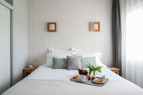 Logis Hôtel Le Relais Room Type - Superior Double Room