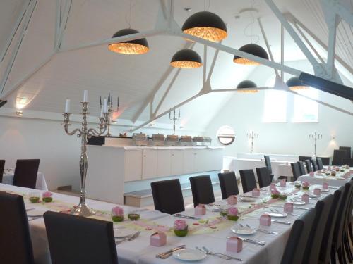 宴會廳, Hotel Mühleinsel (Hotel Muhleinsel) in 肯辛根