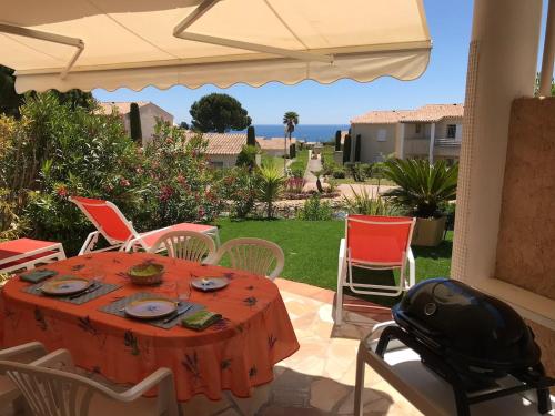 Appartement Bord de Mer, 5min plage, piscine, AC