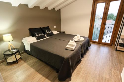 2 twin beds