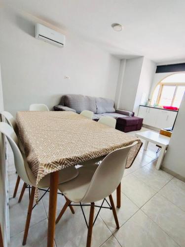 TABLERO 401, Bonito Apartamento 8 pax cerca Playa Inglés 2