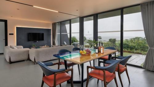 Faciliteiten, Beyond by Sula in Gangavhare