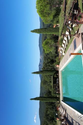Holiday Home Romantisches Chalet in der Toskana by Interhome gîte à louer Montebamboli