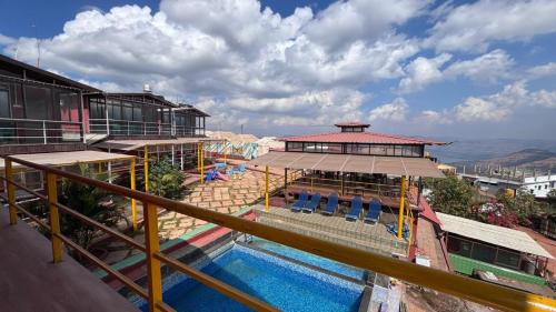 Cảnh quan, Exotica De Swiss in Panchgani