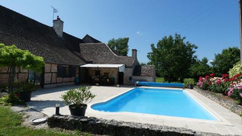L'Auberge de Reullée (L'Auberge de Reullee) in Marigny-les-Reullee