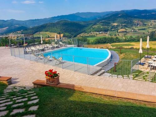 Басейн, Spacious apartment in Poppi with shared pool in Поппі