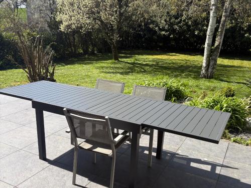 Gîte éco-village rénové, climatisé, animaux acceptés - FR-1-584-393 (Gite eco-village renove, climatise, animaux acceptes - FR-1-584-393) in Mars-la-Tour