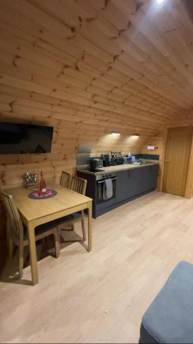The Stags Den - North Coast Luxury Pods in Skaill