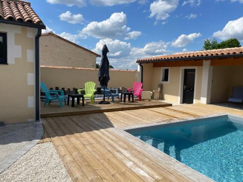 Maisons 8 personnes in Paizay-le-Chapt