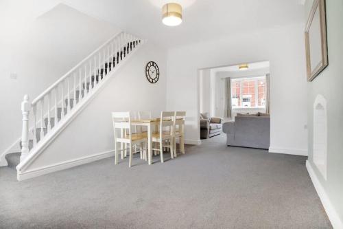 Sleek Gem Home in Houghton le Spring, Sleeps 5 in Hetton-le-Hole