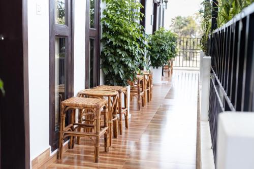 Balcony/terrace, Moringa Tree Maison in Prasat Bakong
