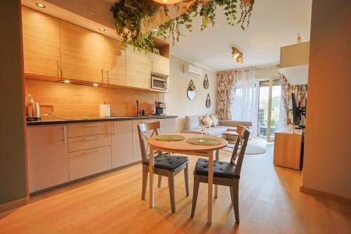 Oliwkowy - stylowy Apartament w naturalnym klimacie - Czestochowa Oliwkowy - stylowy Apartament w naturalnym klimacie - Czestochowa