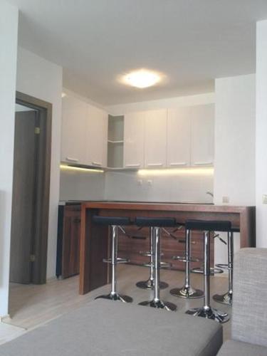 Roy's Apartment in St John Park