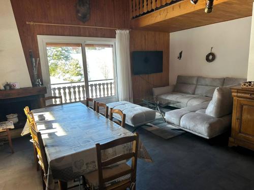 Les Gets : Duplex 6 pièces pour 12 pers., wifi, garage, proche pistes – Draps et serviettes inclus l’hiver - FR-1-802-9