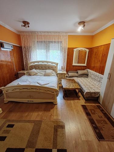 Európa Apartman (Europa Apartman) in Tuzsér