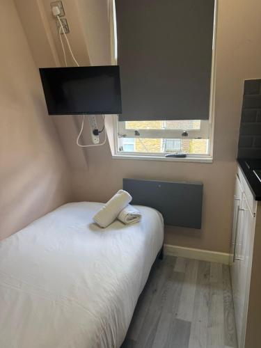 1405-Top Floor Cosy Studio near Hyde Park in 그레이터 런던