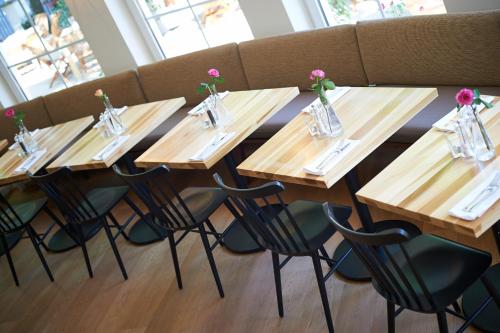 Prinz Myshkin Parkhotel - image 3
