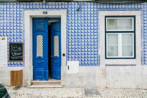  TravelingToLisbon 301 - Alfama in Lissabon