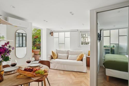 Lavie Maison AC & Cozy Terrace