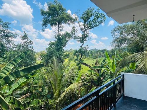 Apkārtne, Thiwarna stayhome in Elpitiya